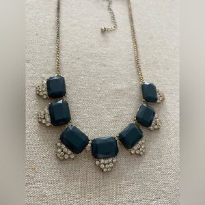 Y2K Style Emerald Green Statement Bib Necklace - Gold Tone - EUC wedding guest